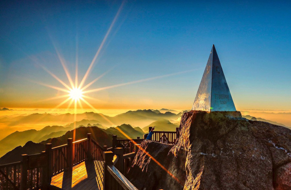 Chinh phục đỉnh Fansipan - Nóc nhà Đông Dương